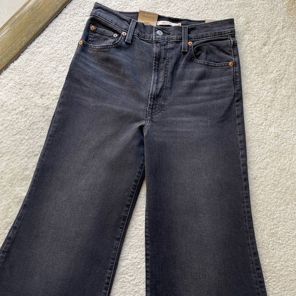 NWT Levi's Ribcage Bells High Rise Women's Jeans Size 29/32 - Picture 4 of 12